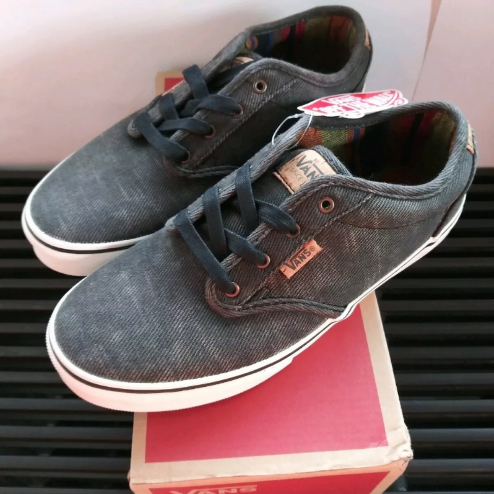 Vans Atwood deluxe Black gray Low Cut Sneaker 6